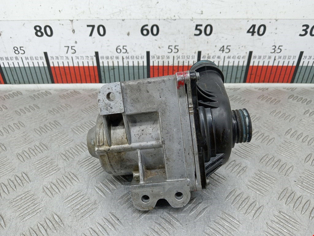 Насос водяной (помпа) BMW X5 E70 2007-2013