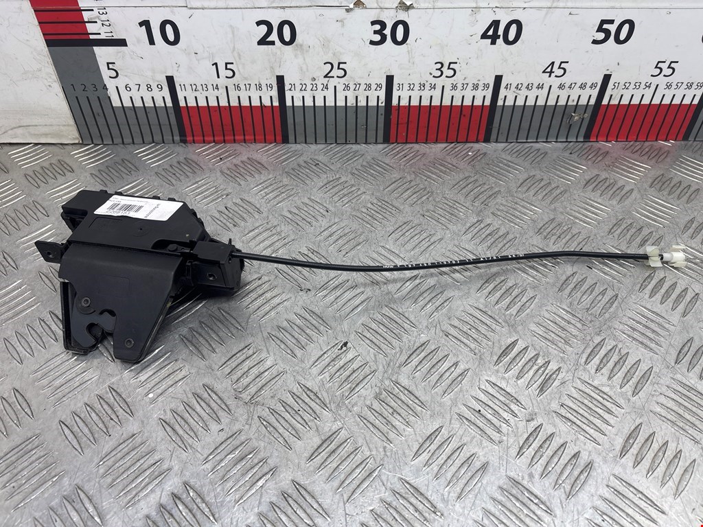 Замок багажника (крышки двери) BMW 3er E90/E91 2005-2012