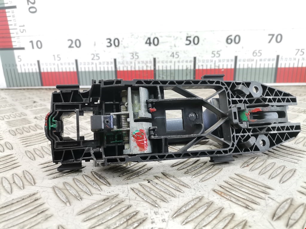 Ручка двери передней наружная левая SKODA Rapid 2012-2020