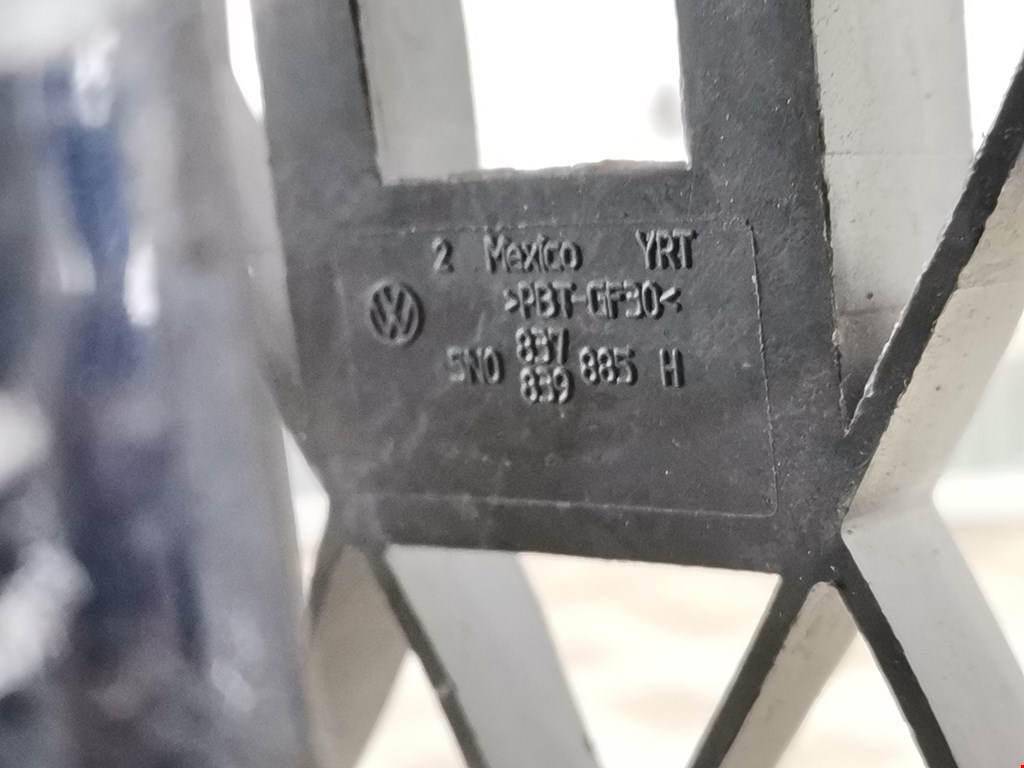 Ручка двери передней наружная левая SKODA Rapid 2012-2020