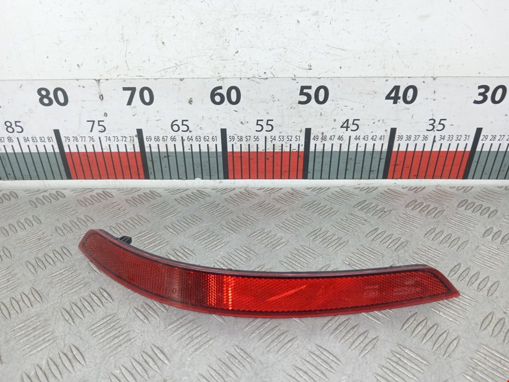 Катафот (отражатель) бампера левый Volkswagen Sharan 2 (2010-2021)