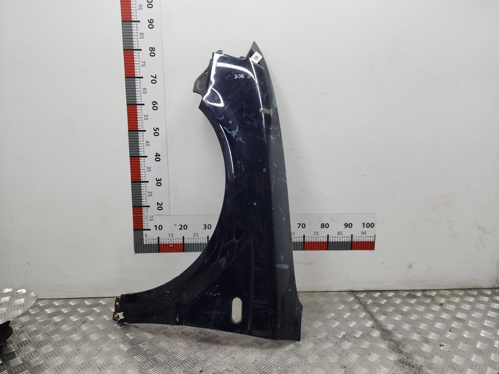 Крыло переднее левое VOLKSWAGEN Passat B5 1997-2005