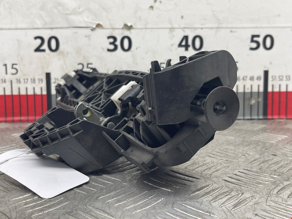 Ручка двери задней наружная правая MERCEDES-BENZ C-Class C-klasse W204 2007-2015