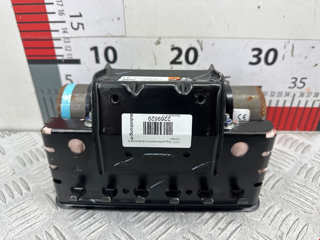 Подушка безопасности пассажирская (в торпедо) TESLA Model S I 2012-н.в.