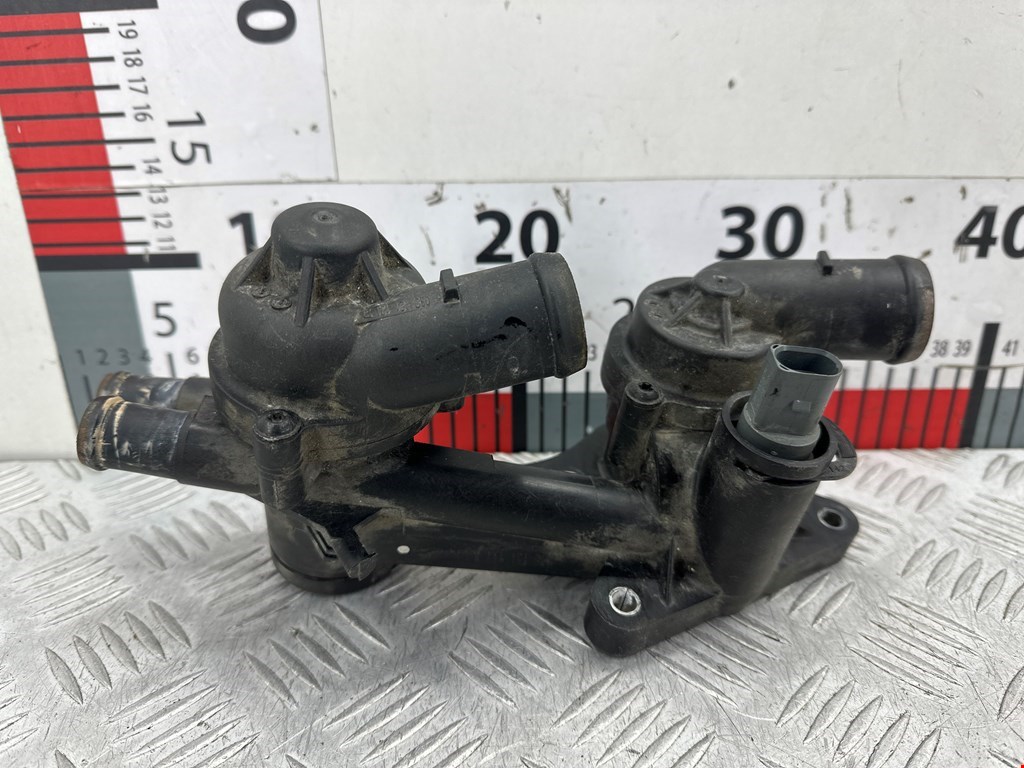 Корпус термостата VOLKSWAGEN Tiguan 2007-2018