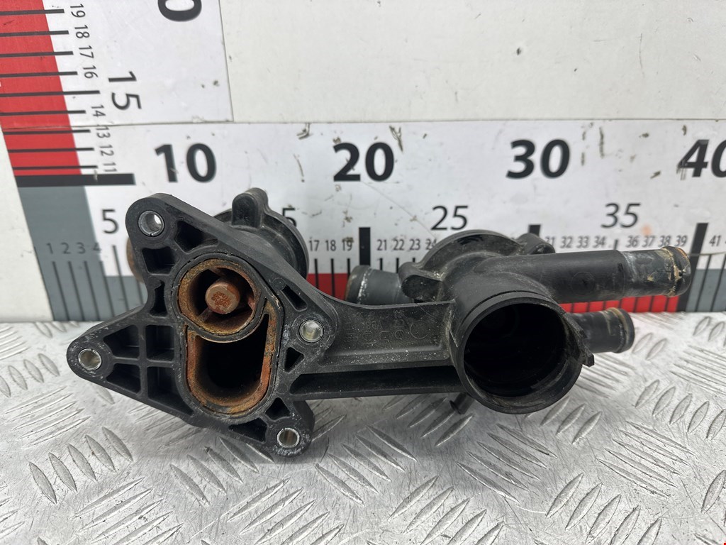 Корпус термостата VOLKSWAGEN Tiguan 2007-2018