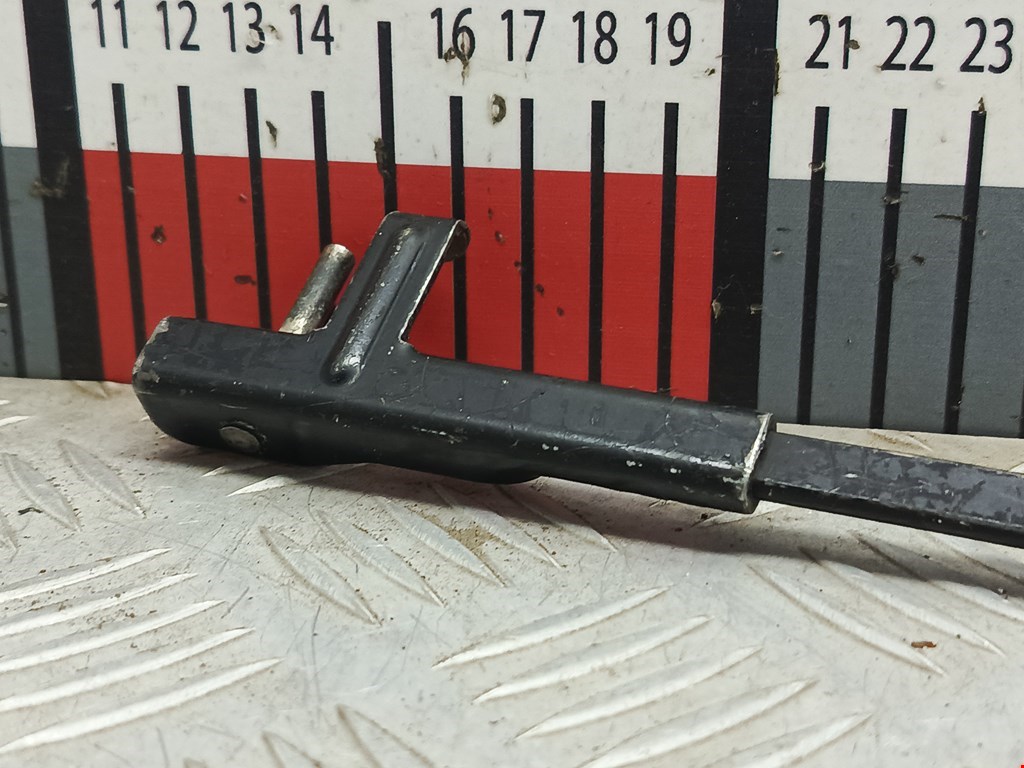 Поводок дворников передний левый/ правый VOLKSWAGEN Touran 2003-2010