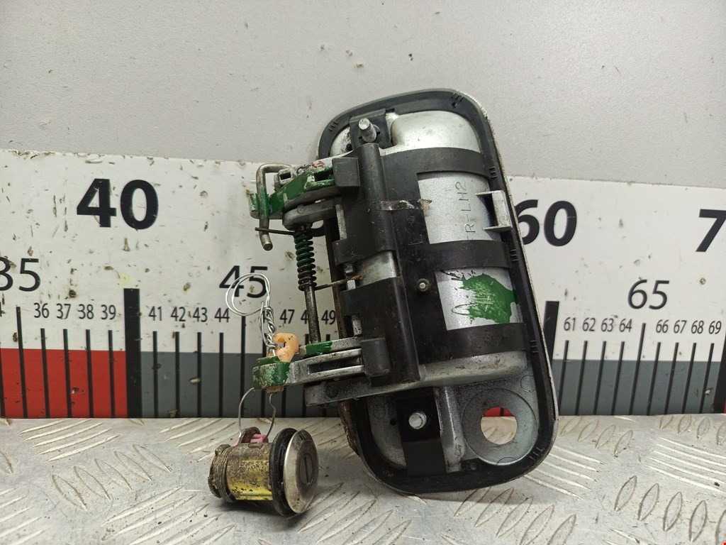 Ручка двери передней наружная левая NISSAN Primera P10 1990-1996