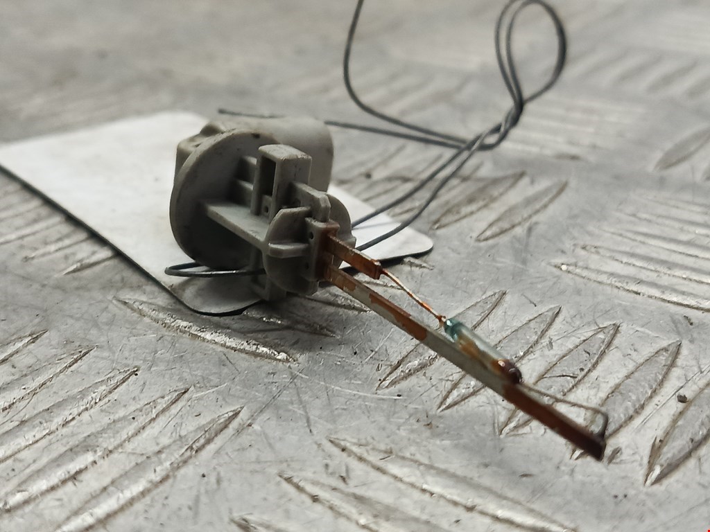 Датчик уровня в бачок омывателя BMW 3er E46 1998-2006