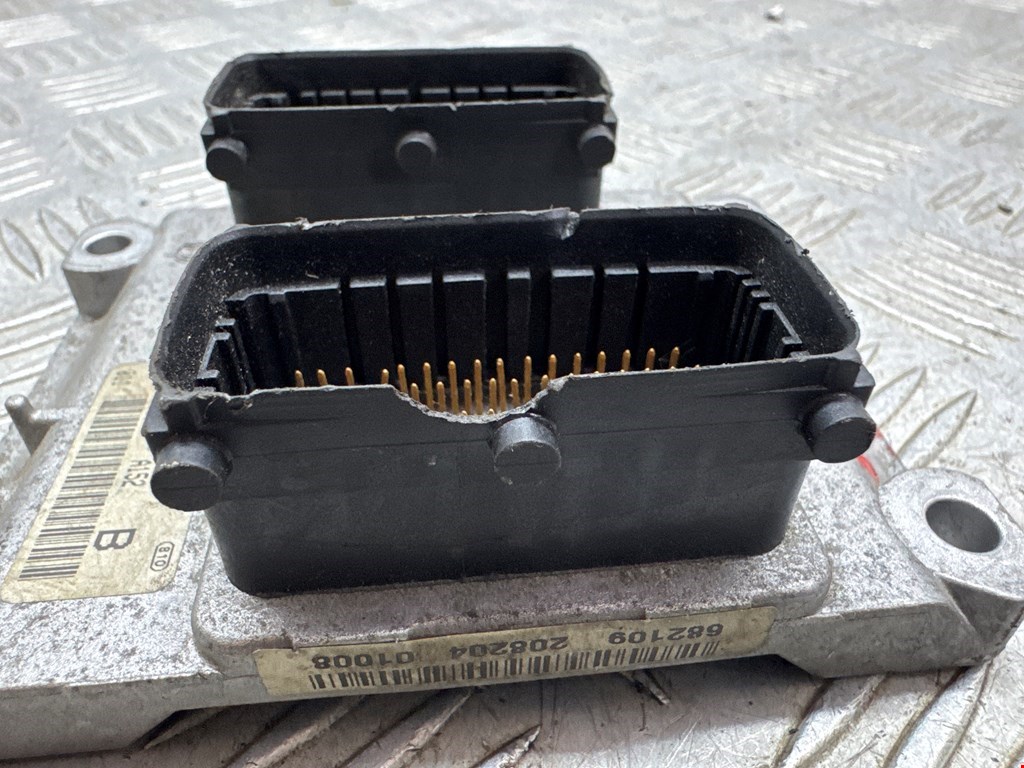 Блок управления двигателя (ЭБУ) FIAT Stilo 2001-2010