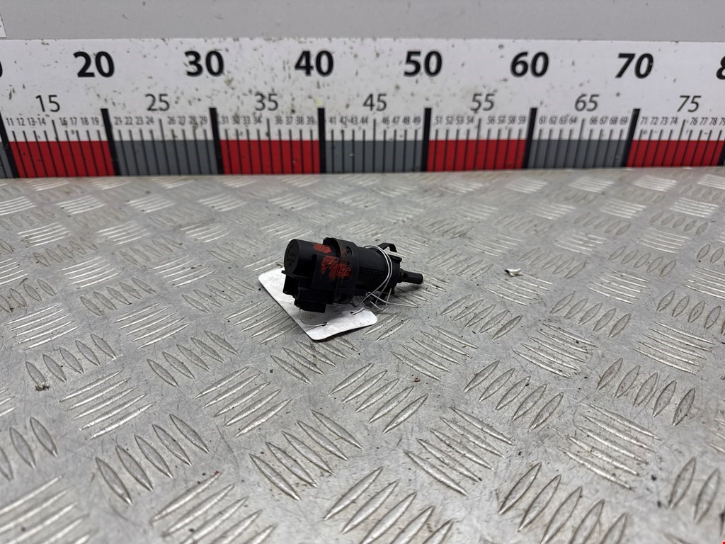 Датчик положения педали тормоза (Выключатель стоп-сигналов) Ford Fiesta 5 (2002-2008)