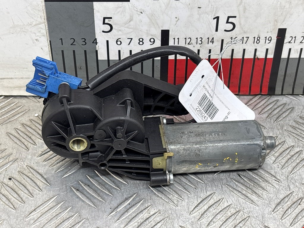 Моторчик регулировки сиденья Mercedes ML-Class (W164) (2005-2011)