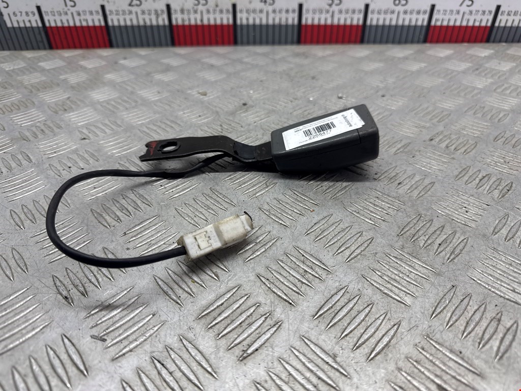 Замок ремня безопасности (преднатяжитель ремня безопасности) Hyundai Santa Fe 1 (SM) (2000-2006)