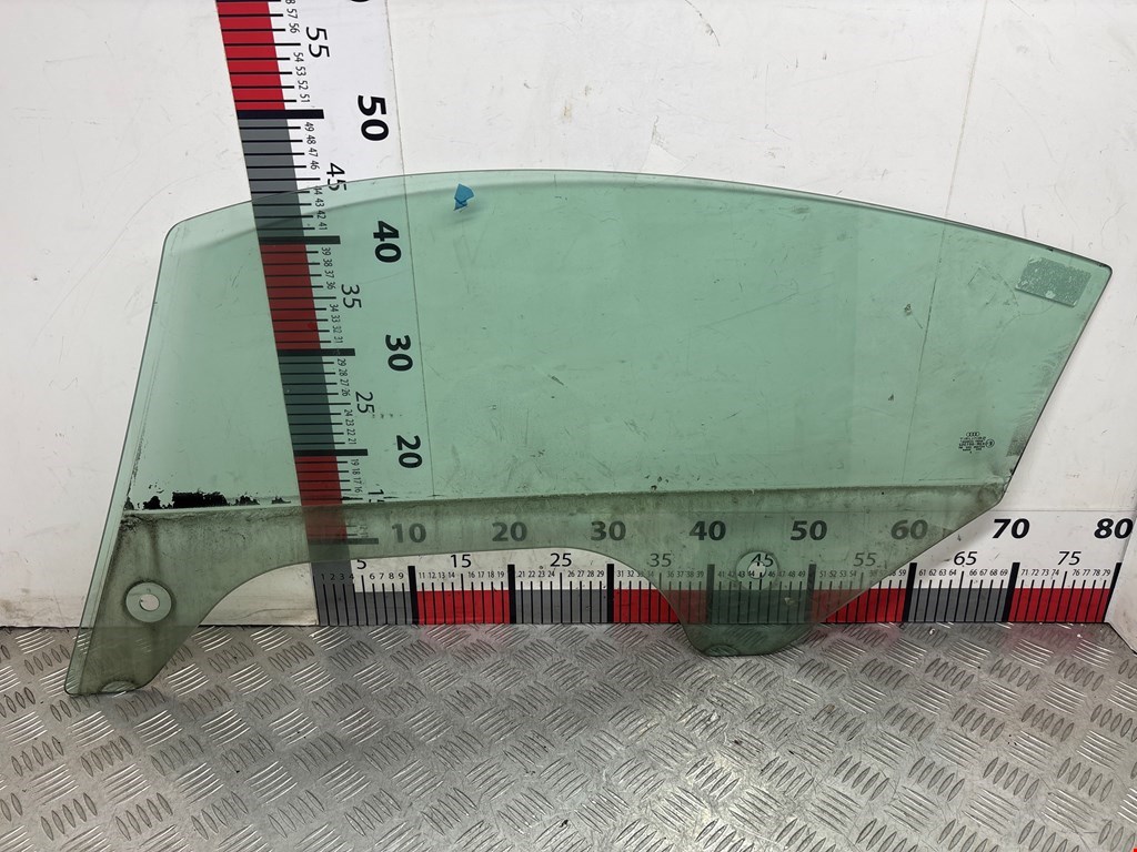 Стекло двери переднее правое AUDI TT 8N 1998-2006