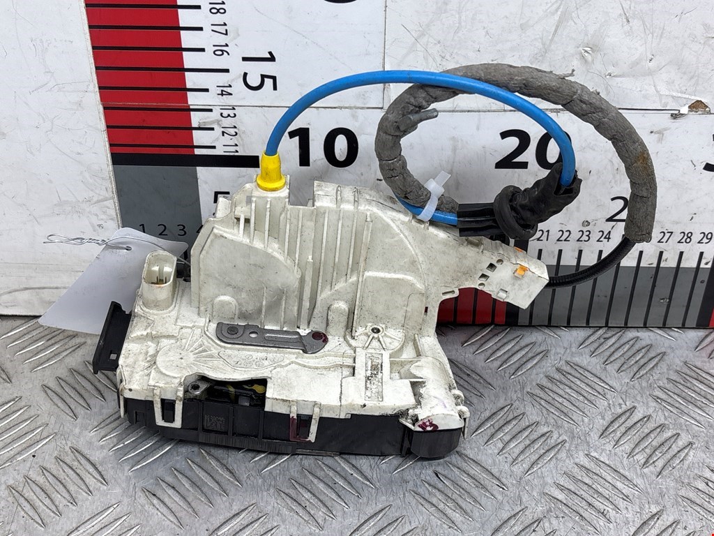 Замок двери передней правой MERCEDES-BENZ CLS-Class C218 2011-2017