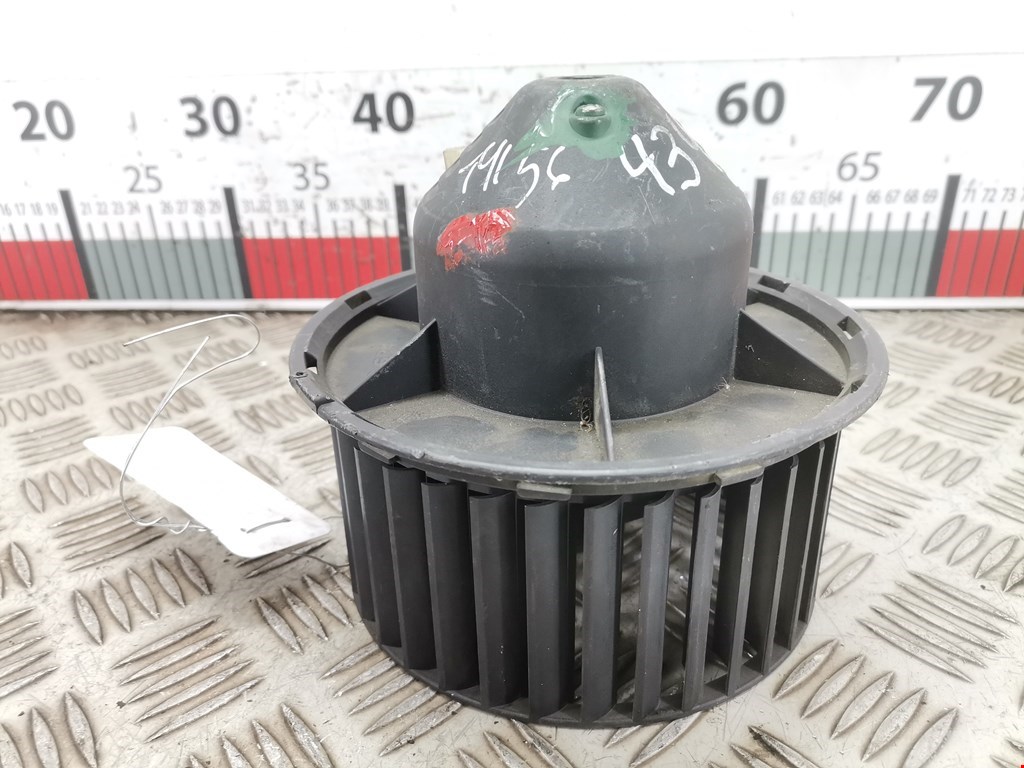 Моторчик (мотор) отопителя салона VOLKSWAGEN Passat B5 1997-2005