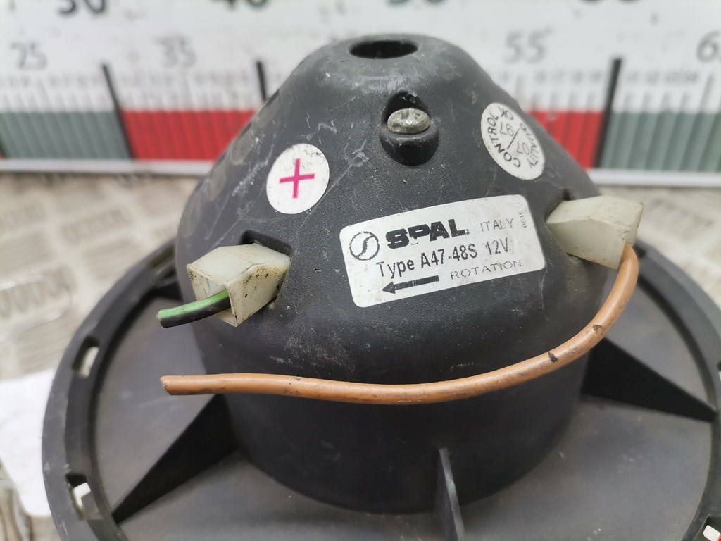 Моторчик (мотор) отопителя салона VOLKSWAGEN Passat B5 1997-2005