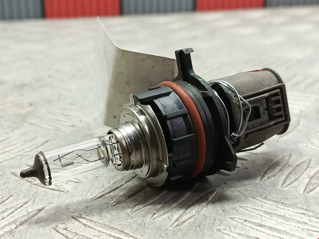 Патрон лампы фары BMW 5-Series (E39) (1995-2004)