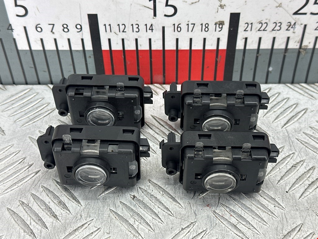 Плафон салонный (салона фонарь) TESLA Model S I 2012-н.в.