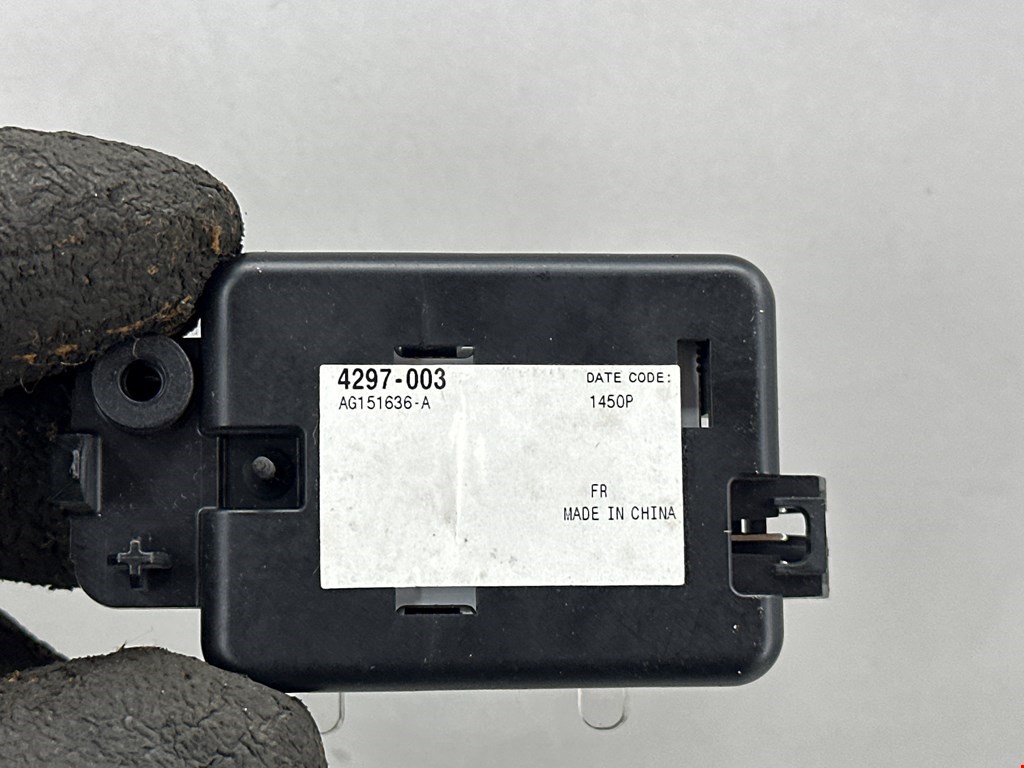 Плафон салонный (салона фонарь) TESLA Model S I 2012-н.в.