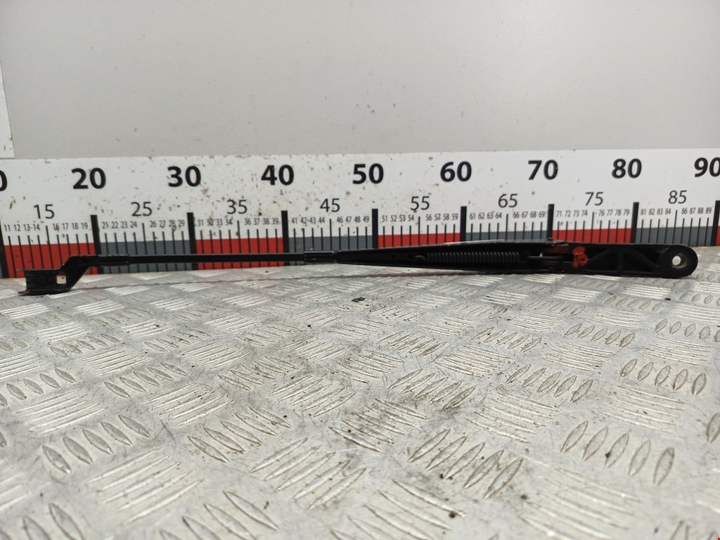 Поводок дворников передний левый/ правый VOLKSWAGEN Touran 2003-2010