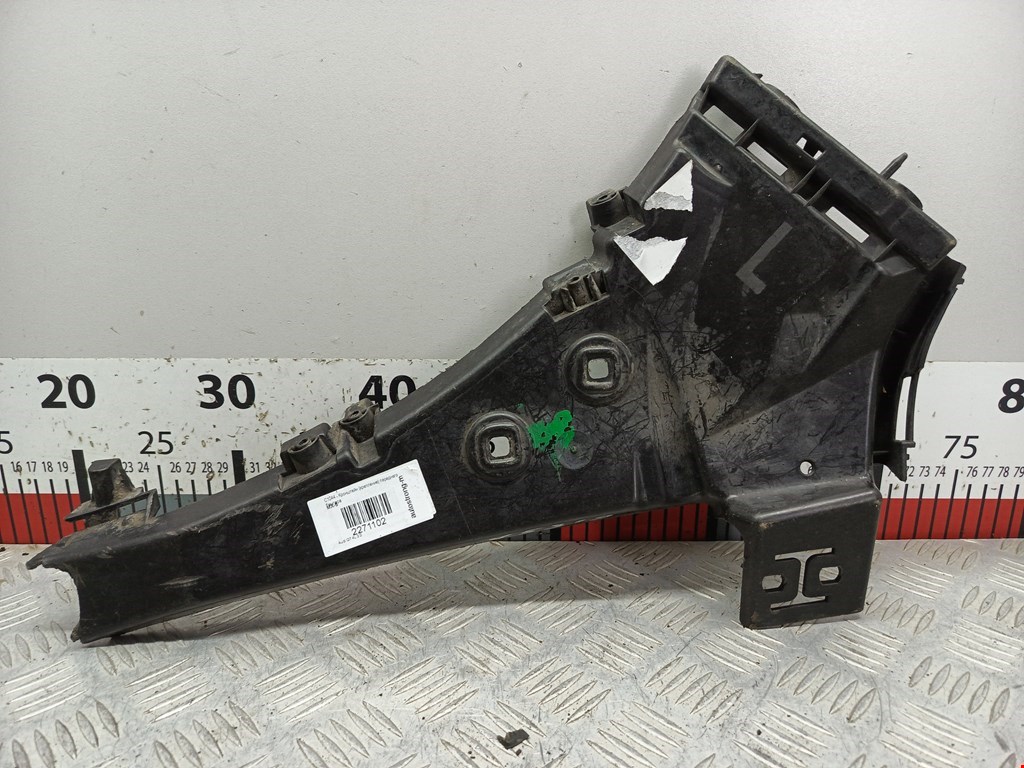 Кронштейн (крепление) переднего бампера Audi Q7 4L (2005-2015)