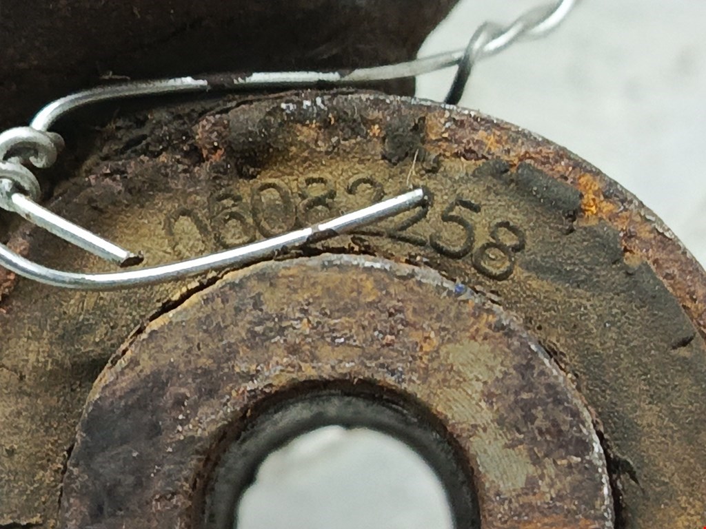 Амортизатор задний левый NISSAN Pathfinder R51M 2004-2014