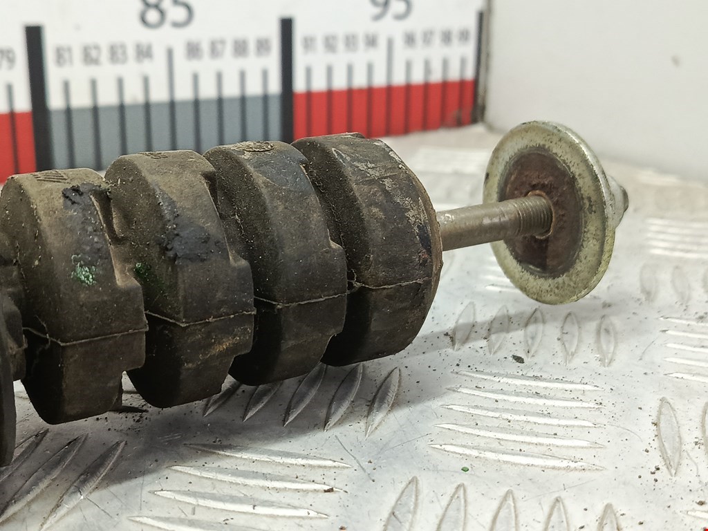 Амортизатор задний левый RENAULT Sandero 2009-2014