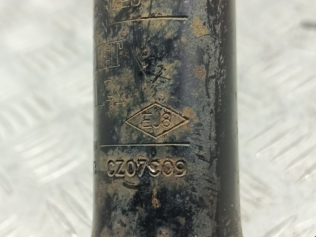 Амортизатор задний левый RENAULT Sandero 2009-2014