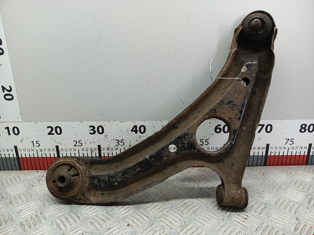 Рычаг передний левый HYUNDAI Getz 2002-2011