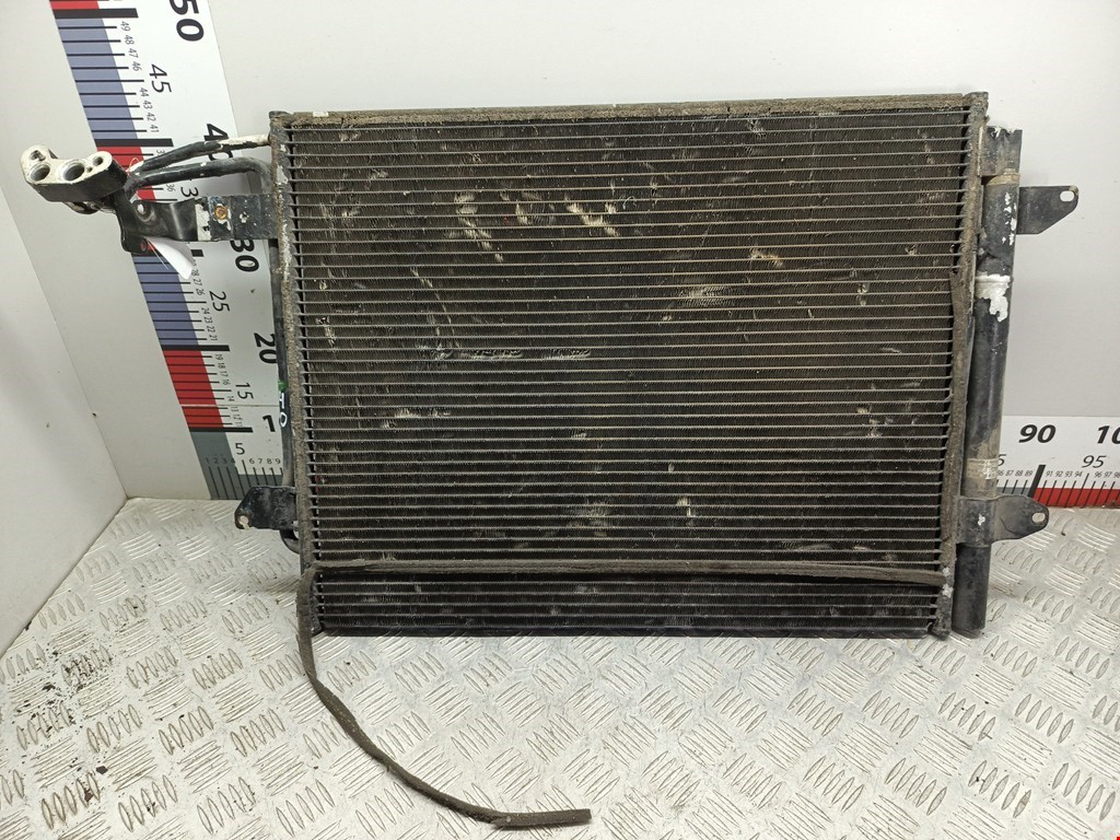 Радиатор кондиционера VOLKSWAGEN Touran 2003-2010