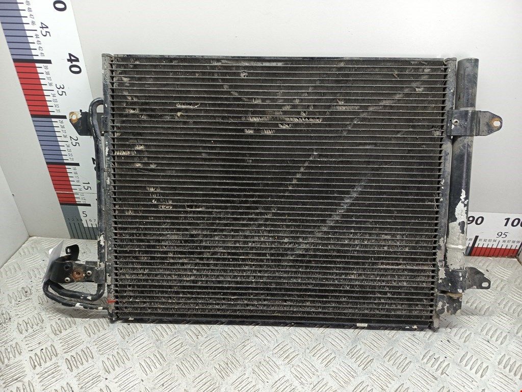 Радиатор кондиционера VOLKSWAGEN Touran 2003-2010