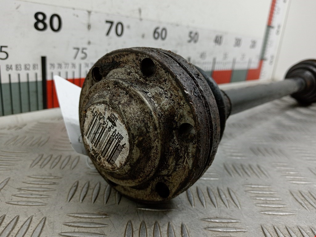 Полуось (привод, приводной вал) задняя правая BMW X5 E53 1999-2006