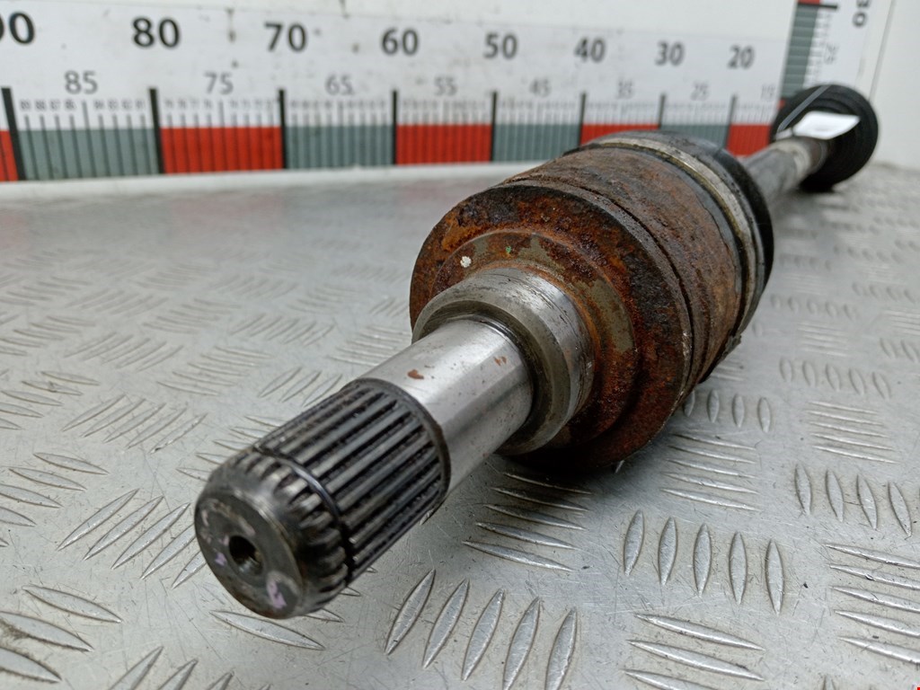 Полуось (привод, приводной вал) задняя левая BMW 3er F30/F31/F80 2011-2019