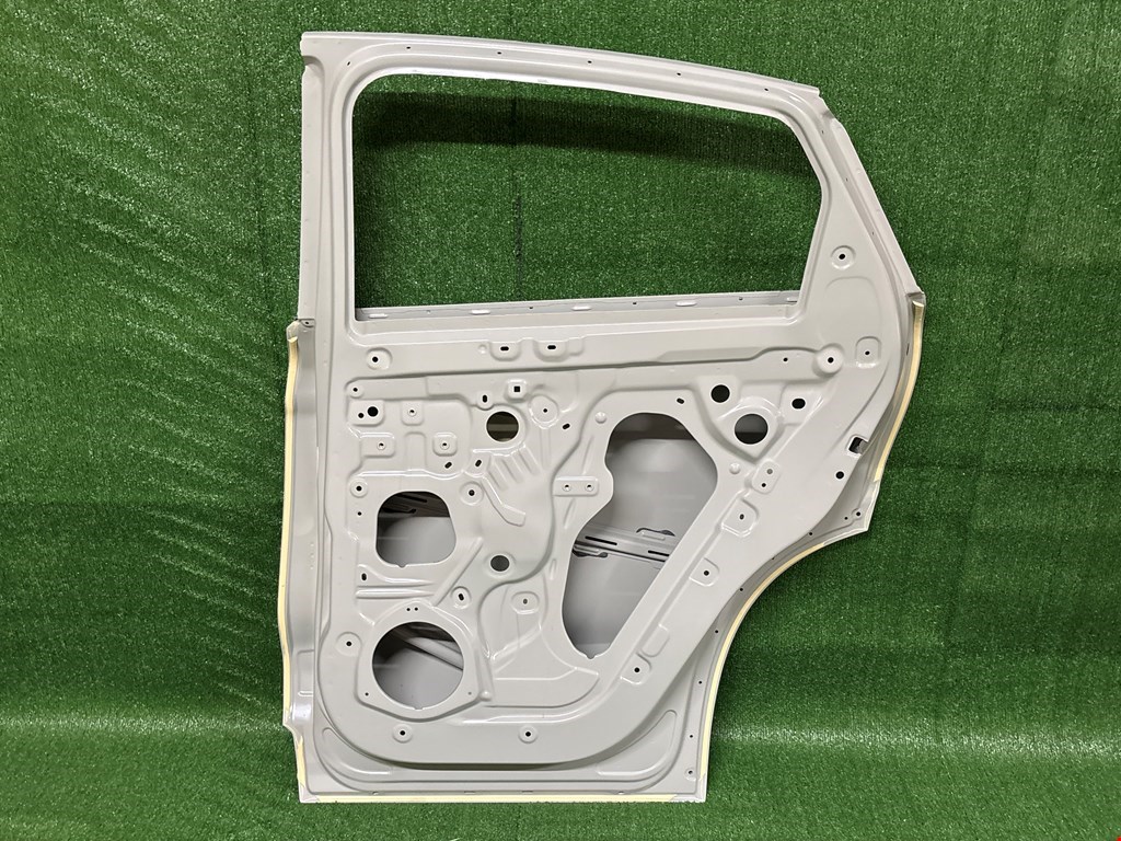 Дверь задняя правая GEELY Tugella 2019-2024