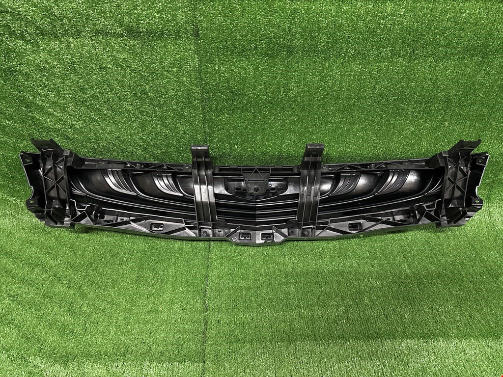 Решетка радиатора GEELY Tugella 2019-2024