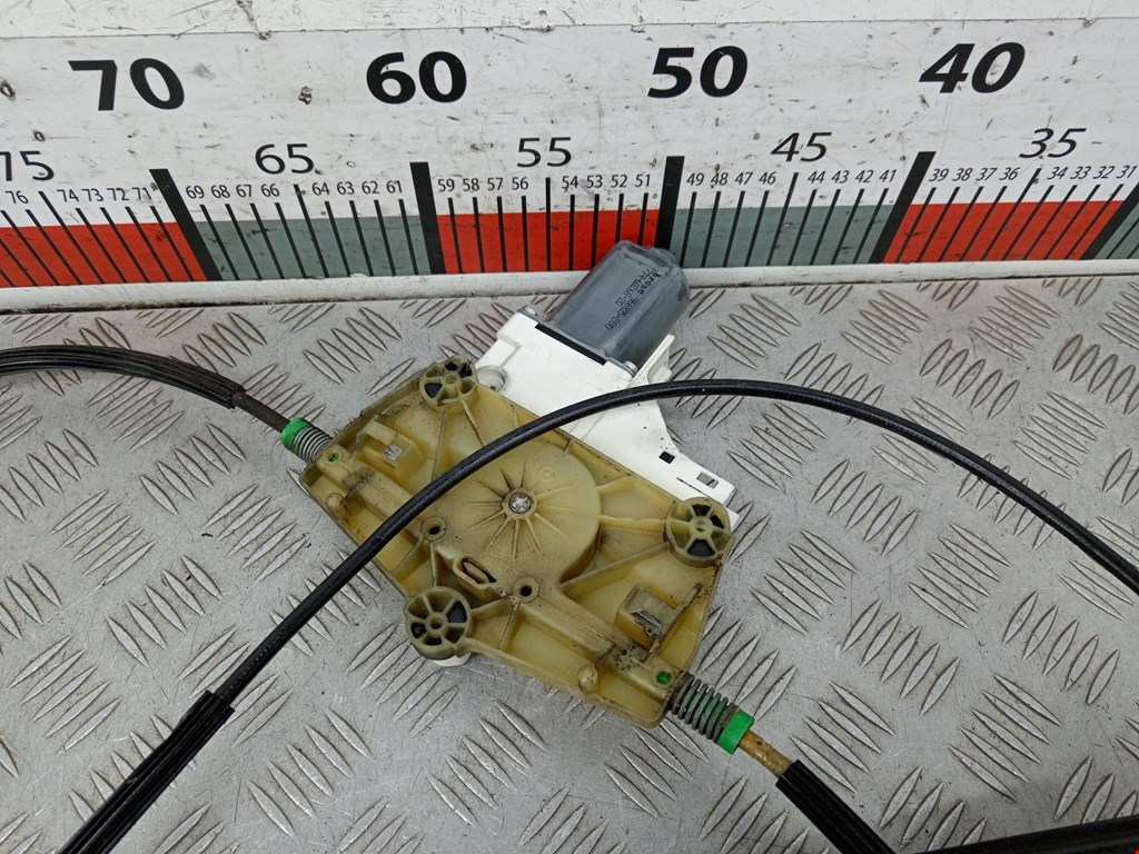 Стеклоподъемник передний левый AUDI Q7 I 2006-2015