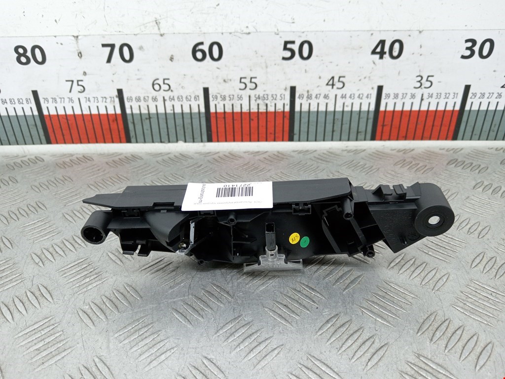 Ручка дверная передняя внутренняя левая AUDI Q7 I 2006-2015