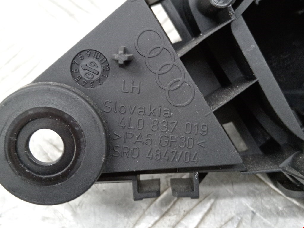 Ручка дверная передняя внутренняя левая AUDI Q7 I 2006-2015