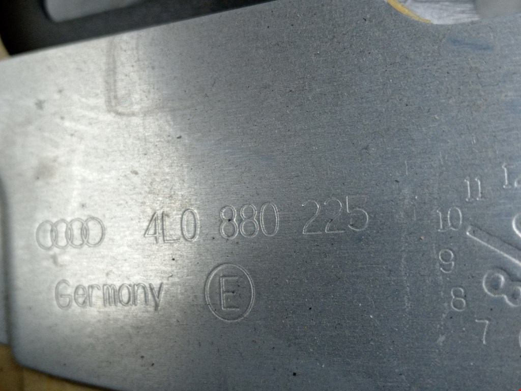 Кожух рулевой колонки AUDI Q7 I 2006-2015