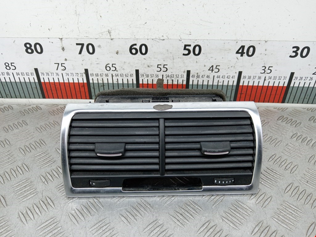 Дефлектор обдува салона Audi Q7 4L (2005-2015)