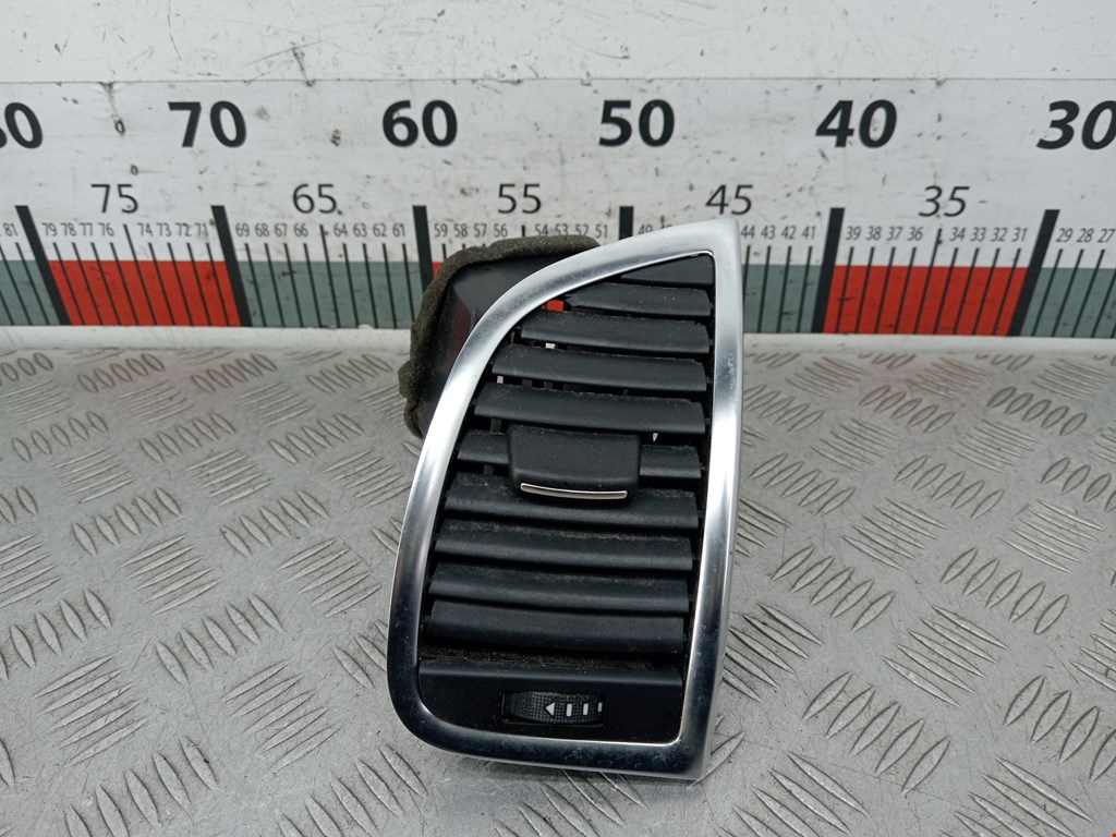 Дефлектор обдува салона Audi Q7 4L (2005-2015)