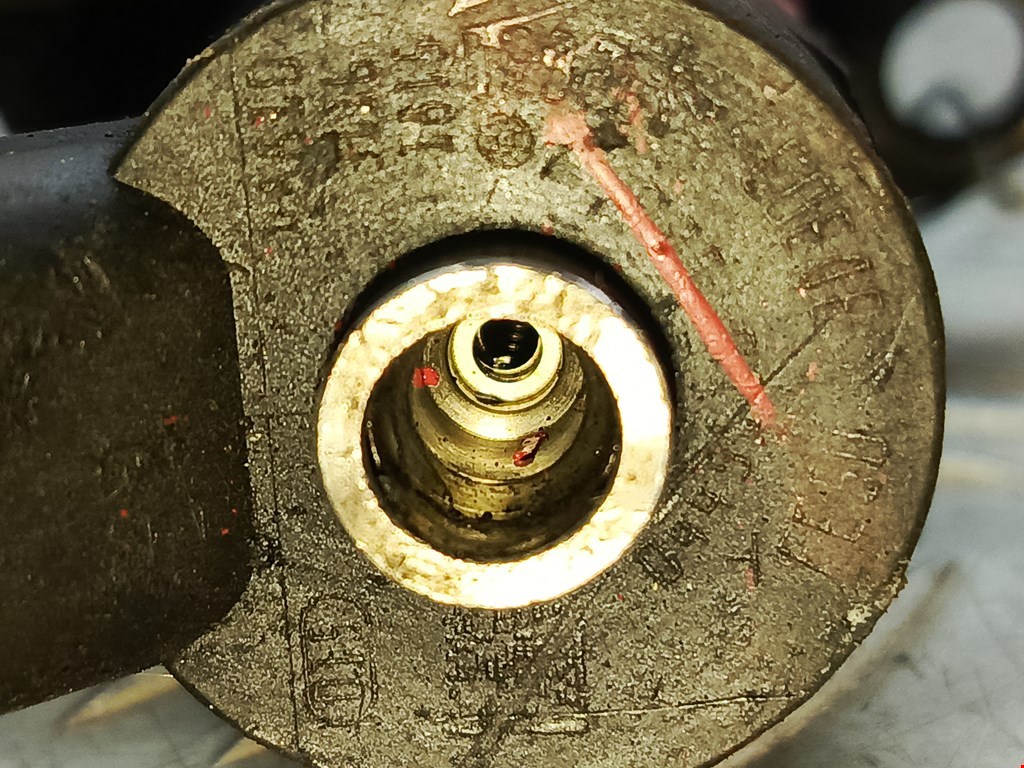 Форсунка дизельная электрическая FORD Focus II 2005-2011