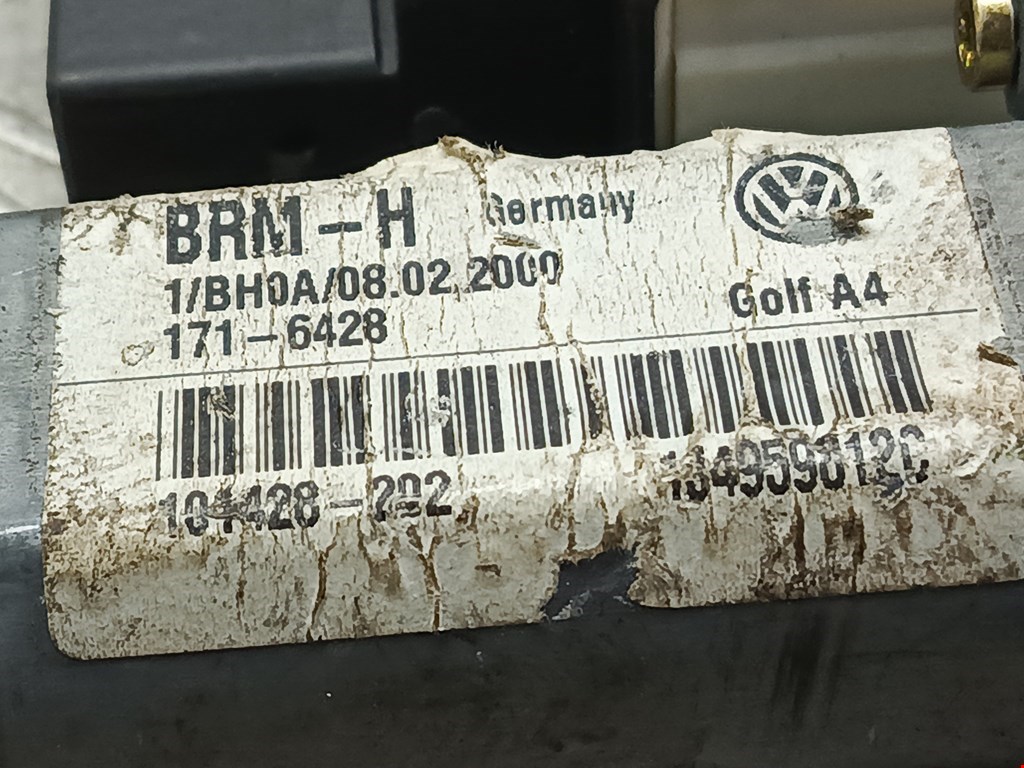 Моторчик (двигатель) стеклоподъемника VOLKSWAGEN Passat B5 1997-2005