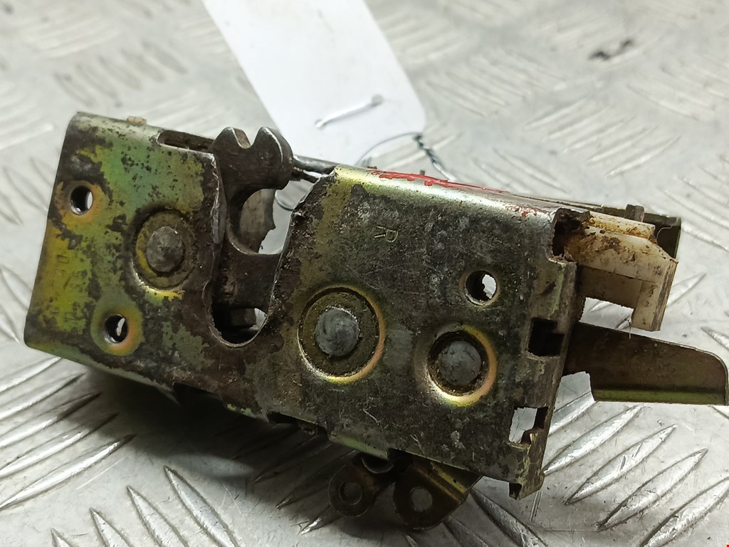 Замок двери передней правой MERCEDES-BENZ Sprinter 901-905/Classic 909 1995-2006