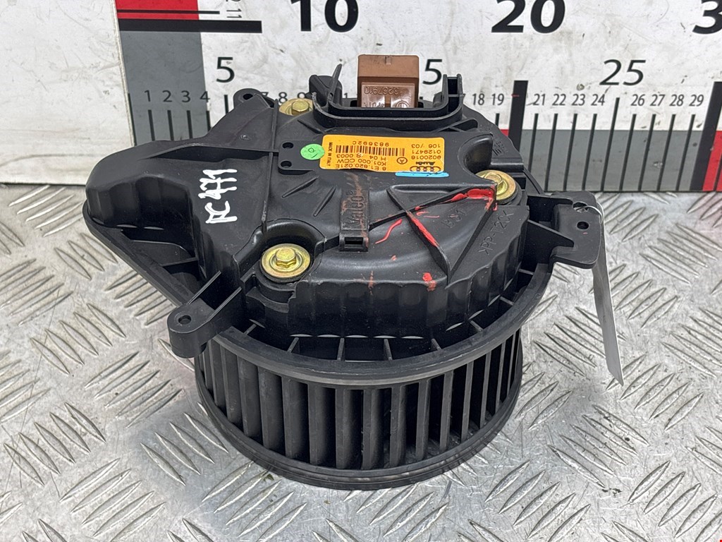 Моторчик (мотор) отопителя салона VOLKSWAGEN Passat B5 1997-2005