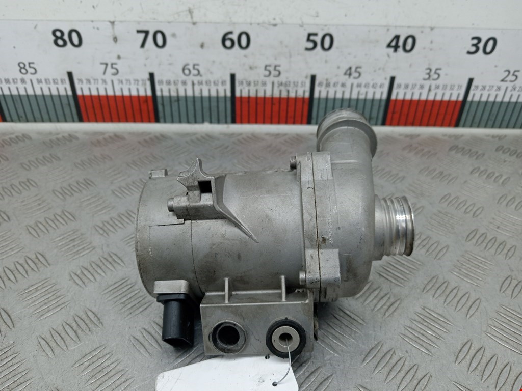 Насос водяной (помпа) BMW 3er E90/E91 2005-2012