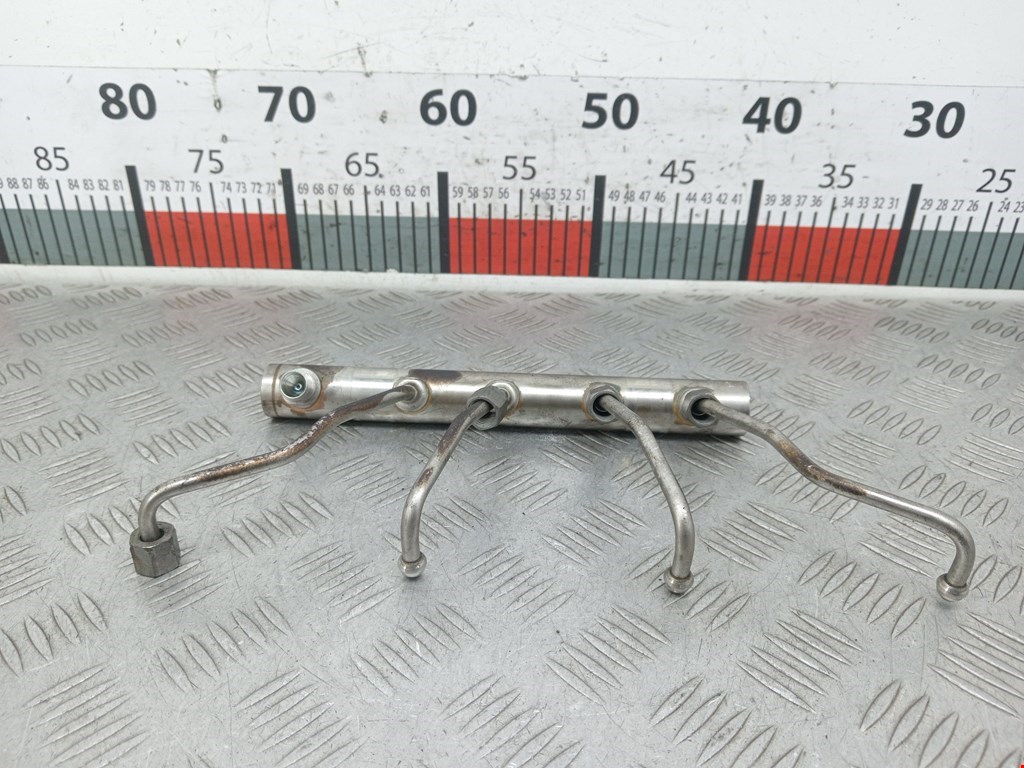 Рампа топливная (рейка) BMW 5er 5 серия F10/F11/F07 2009-2017