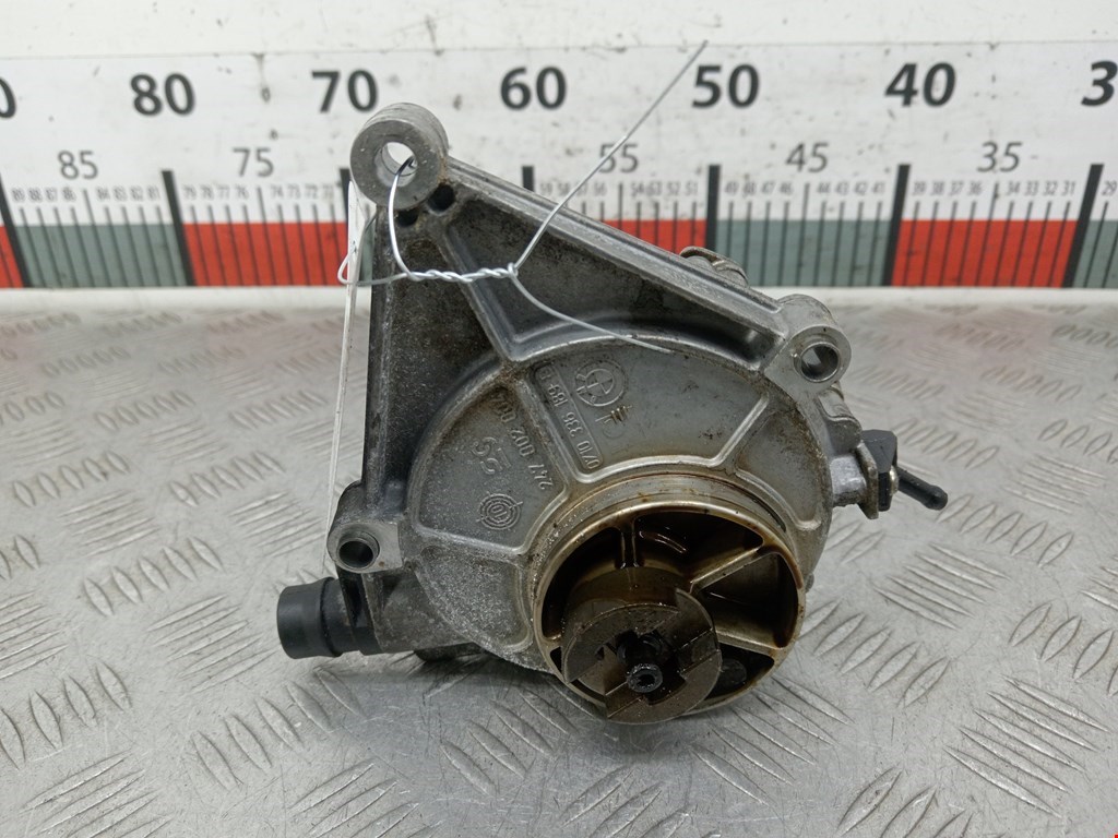 Насос вакуумный BMW 5-Series (F07/F10/F11/F18) (2009-2017)