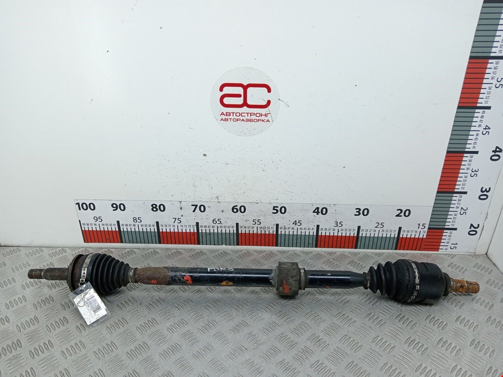 Полуось (привод, приводной вал) передняя правая TOYOTA Auris E150 2006-2012